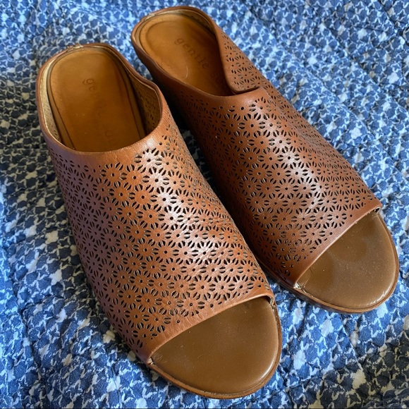 Gentle Souls by Kenneth Cole Post Laser-Cut Leather Mules Saddle - Picture 2 of 15